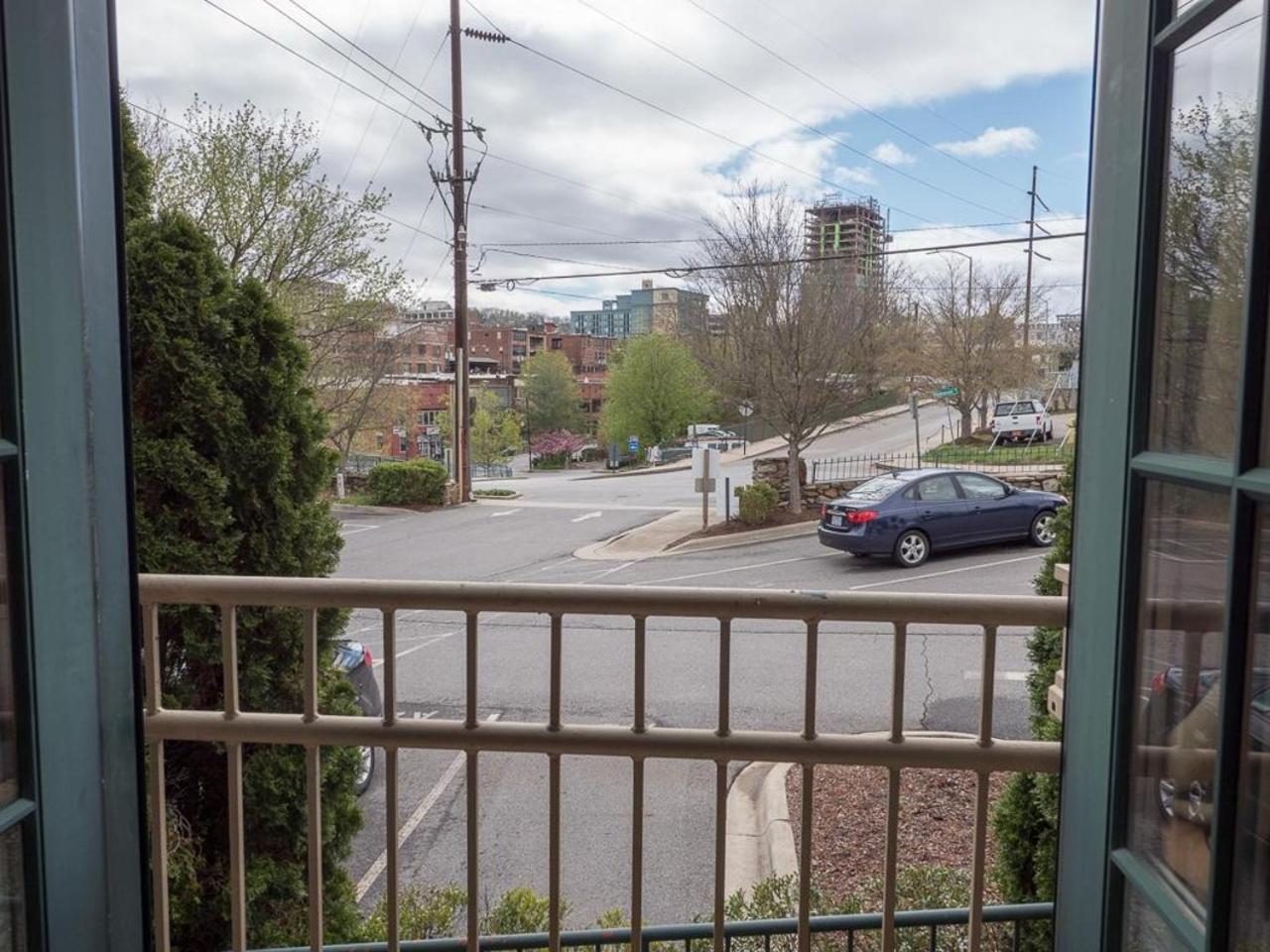 The Easy Spot Dt Parking Villa Asheville Exteriör bild